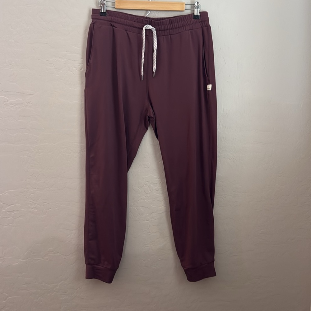 Vuori Sunday Performance Joggers in Fig, Size Large - Picture 2 of 5